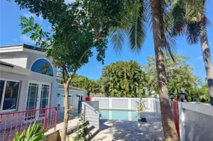 733 NE 18th Ave, Fort Lauderdale, FL 33304 - Photo 73