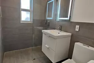 733 NE 18th Ave, Fort Lauderdale, FL 33304 - Photo 23