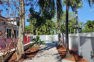 733 NE 18th Ave, Fort Lauderdale, FL 33304 - Photo 75
