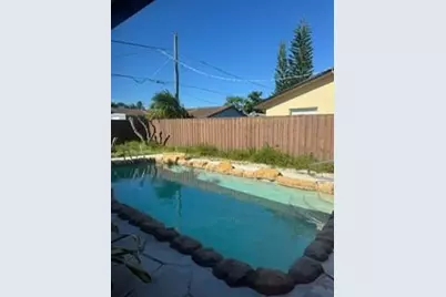 3345 SW 2nd Court, Deerfield Beach, FL 33442 - Photo 5