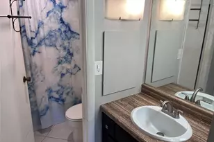 3670 N Inverrary Dr, Lauderhill, FL 33319 - Photo 9