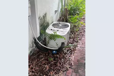 111 NE 47th Street, Oakland Park, FL 33334 - Photo 21