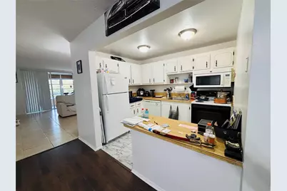 7300 NW 17th Street #405, Plantation, FL 33313 - Photo 3