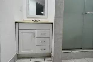 7925 Fairview Dr, Tamarac, FL 33321 - Photo 11