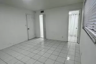 7925 Fairview Dr, Tamarac, FL 33321 - Photo 15