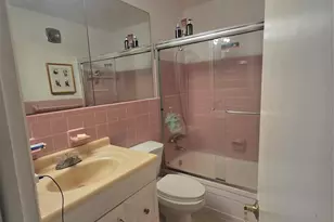 2000 51st Ct, Fort Lauderdale, FL 33308 - Photo 11