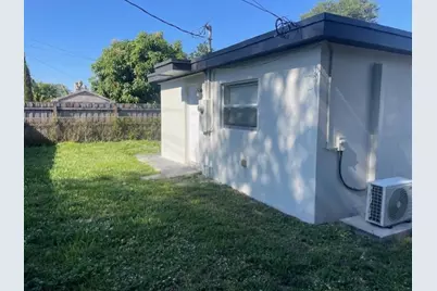 1724 NE 176th Street, Miami, FL 33162 - Photo 3