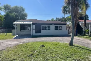 1724 NE 176th St, Miami, FL 33162 - Photo 1
