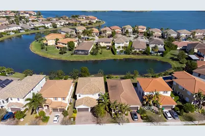 9911 S Miralago Way, Parkland, FL 33076 - Photo 3