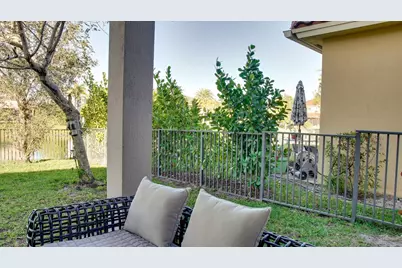 9911 S Miralago Way, Parkland, FL 33076 - Photo 11
