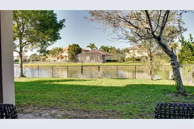 9911 S Miralago Way, Parkland, FL 33076 - Photo 13