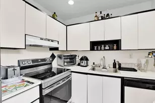 906 Normandy, Delray Beach, FL 33484 - Photo 11