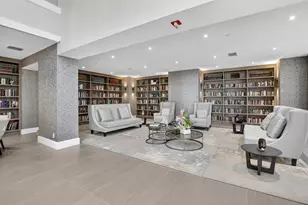 21150 Point Pl, Miami, FL 33180 - Photo 25