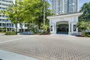 21150 Point Pl, Miami, FL 33180 - Photo 31