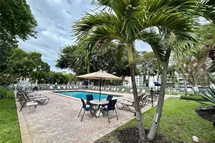 2671 S Course Dr, Pompano Beach, FL 33069 - Photo 27