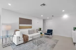 375 Orange Way, West Palm Beach, FL 33405 - Photo 3