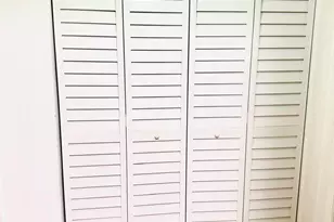 8460 Sunrise Lakes Blvd, Sunrise, FL 33322 - Photo 25