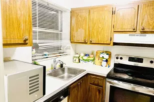 8460 Sunrise Lakes Blvd, Sunrise, FL 33322 - Photo 19