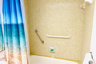 8460 Sunrise Lakes Blvd, Sunrise, FL 33322 - Photo 51