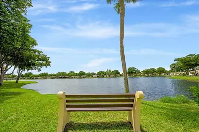 301 Cambridge Road #109, Hollywood, FL 33024 - Photo 9