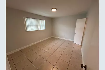 7511 Venetian Street #10, Miramar, FL 33023 - Photo 7