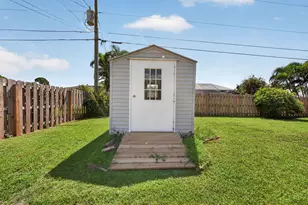 1874 SW Capehart Ave, Port Saint Lucie, FL 34953 - Photo 23
