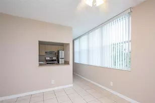 9441 Evergreen Pl, Davie, FL 33324 - Photo 3