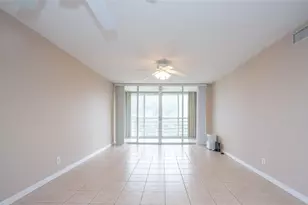 9441 Evergreen Pl, Davie, FL 33324 - Photo 7