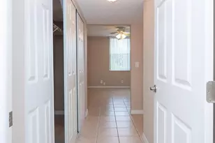 9441 Evergreen Pl, Davie, FL 33324 - Photo 13