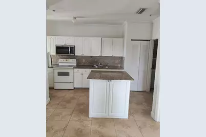 629 SW 2 Street, Miami, FL 33130 - Photo 1