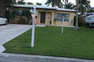 1126 Lincoln St, Hollywood, FL 33019 - Photo 1