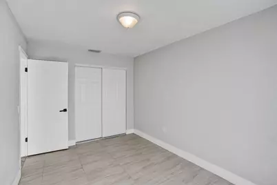 9431 NW 10th Street, Pembroke Pines, FL 33024 - Photo 17