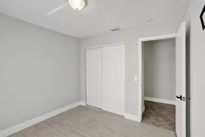 9431 NW 10th Street, Pembroke Pines, FL 33024 - Photo 19