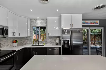 1499 NE 39th Street, Oakland Park, FL 33334 - Photo 13