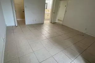 402 St Andrews Rd, Hollywood, FL 33021 - Photo 5