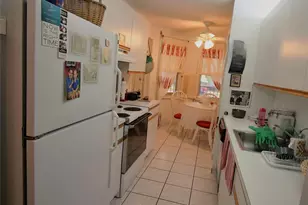 1200 SW 130th Ave, Hollywood, FL 33027 - Photo 9