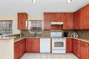 1041 SW Cedar Falls Dr, Weston, FL 33327 - Photo 15