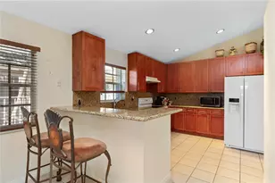 1041 SW Cedar Falls Dr, Weston, FL 33327 - Photo 13