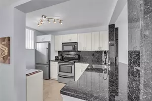 112 Lake Emerald Dr, Fort Lauderdale, FL 33309 - Photo 5