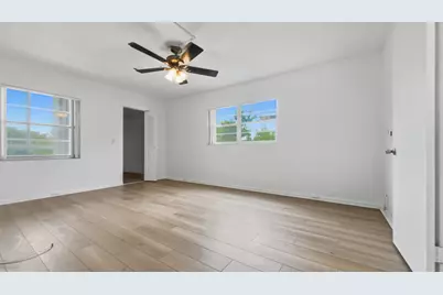 13250 SW 4th Court #318g, Pembroke Pines, FL 33027 - Photo 9