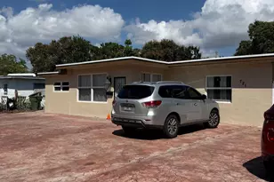 721 NE 139th St, North Miami, FL 33161 - Photo 15