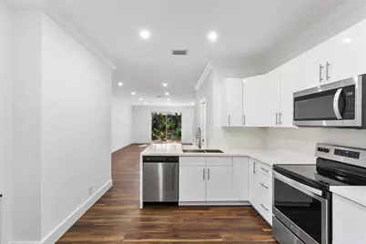 2100 Hacienda Terrace, Weston, FL 33327 - Photo 5