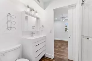 2100 Hacienda Terrace, Weston, FL 33327 - Photo 19