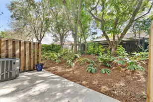 2100 Hacienda Terrace, Weston, FL 33327 - Photo 31