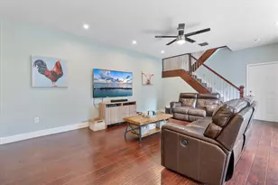 15561 NW 12th Pl, Pembroke Pines, FL 33028 - Photo 15