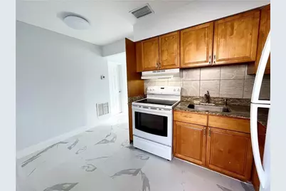 1652 NE 33rd Street #A, Oakland Park, FL 33334 - Photo 5