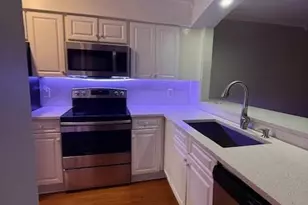 9118 NW 40th St, Coral Springs, FL 33065 - Photo 3