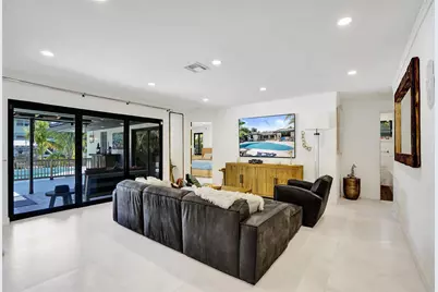 313 Layne Boulevard, Hallandale Beach, FL 33009 - Photo 5