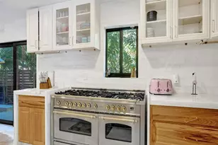 313 Layne Blvd, Hallandale Beach, FL 33009 - Photo 11