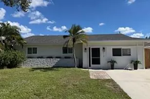 318 SW 34th Terrace, Deerfield Beach, FL 33442 - Photo 1